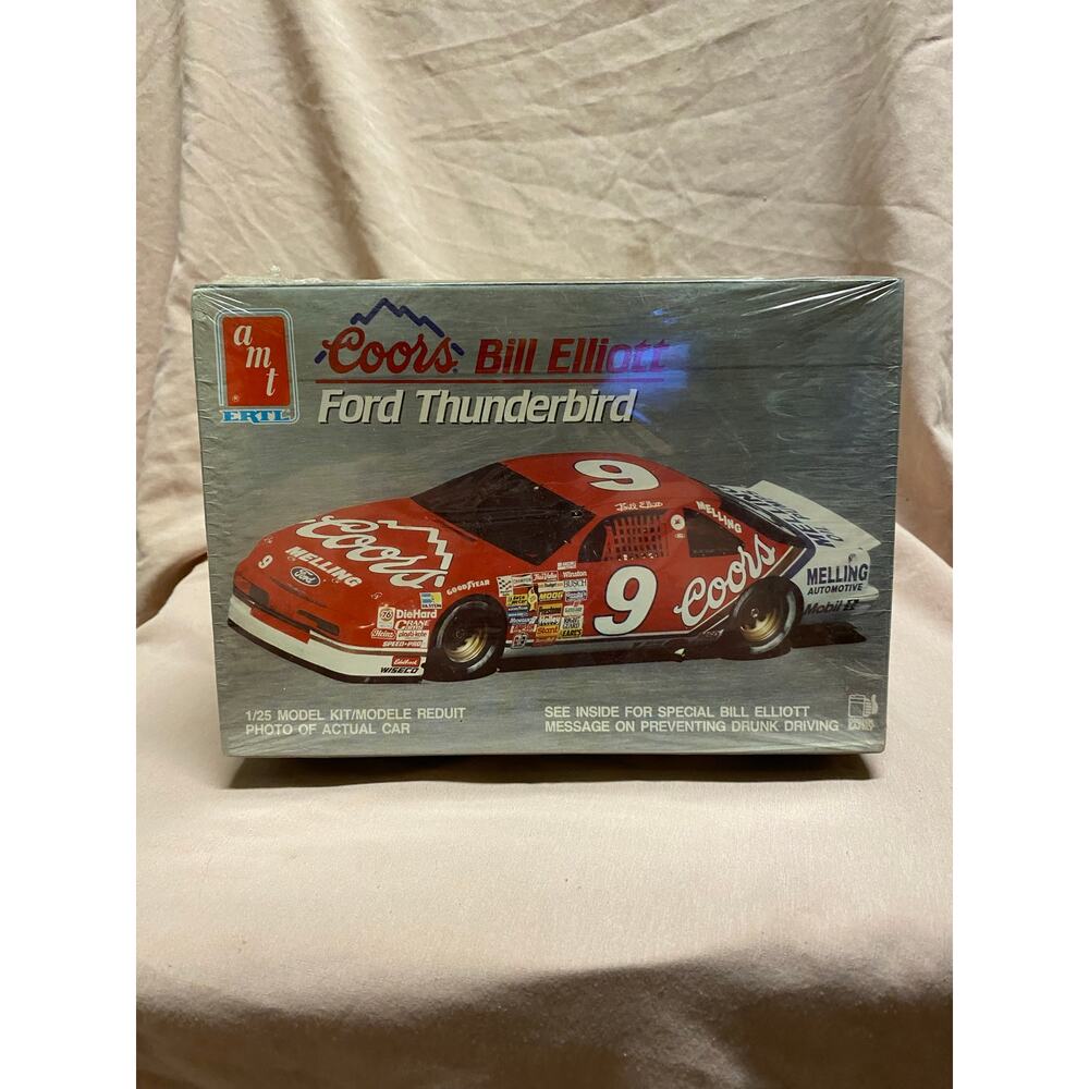 AMT Ertl Coors Bill Elliot Ford Thunderbird #6962 1/25 Scale Model Kit